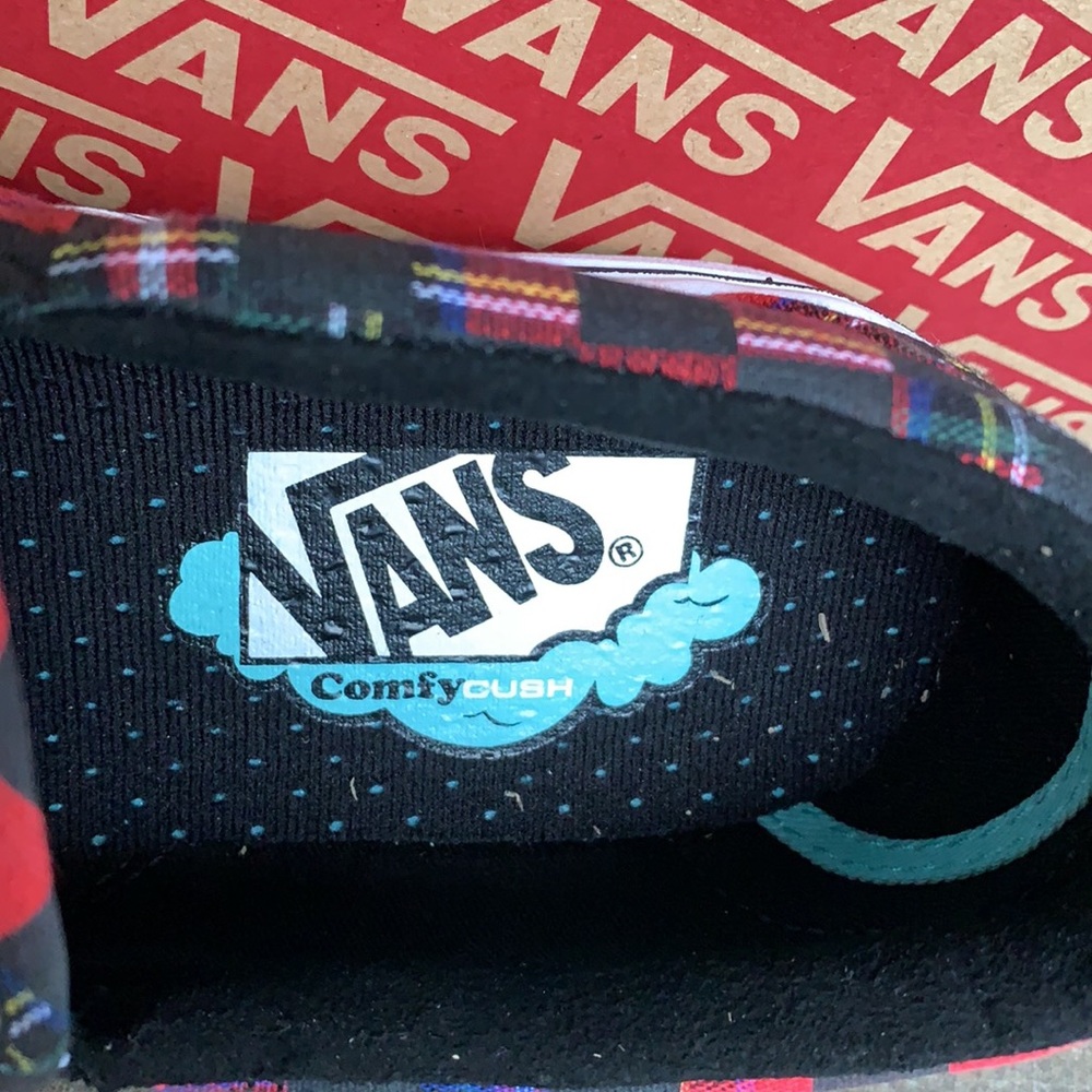 VANS COMFYCUSH SLIP ON PLAID CHECK RED/TRWHT WMNS - Picture 7 of 16